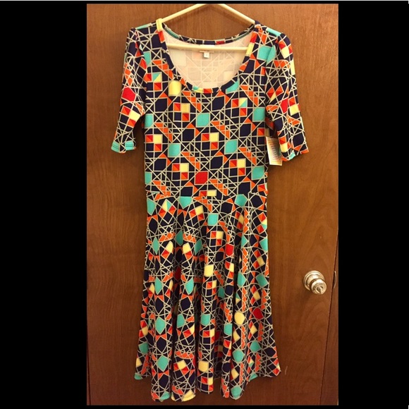 LulaRoe Nicole Dress NBW - Picture 1 of 3